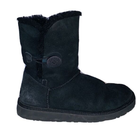 UGG Bailey Button black boots size 7 - Picture 1 of 5